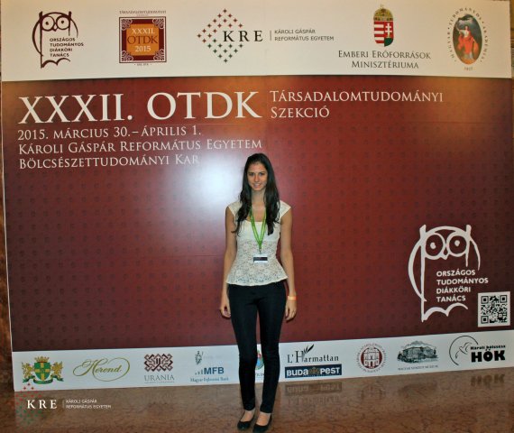 OTDK fal előtt készült képek